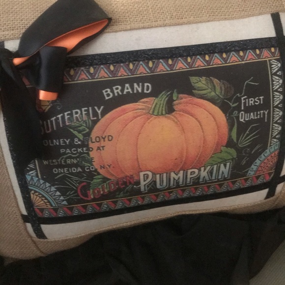 Fall decor pumpkin pillow - Picture 3 of 3